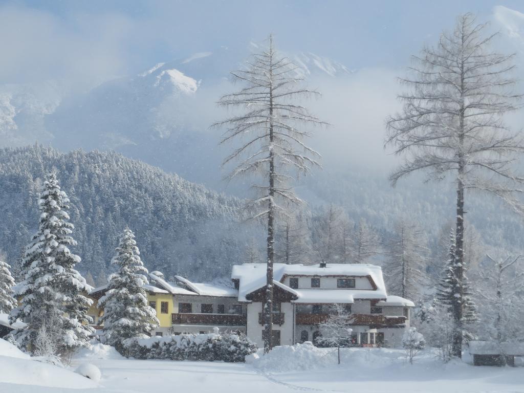 Landhaus Charlotte Am Geigenbuehel -Apartments Seefeld in Tirol Exteriör bild