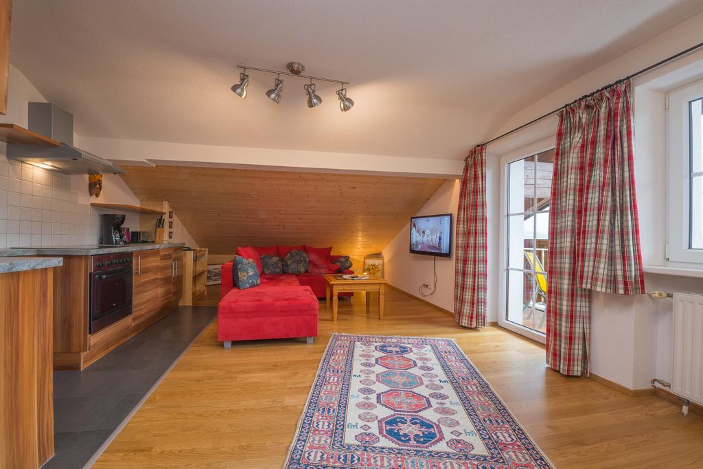 Landhaus Charlotte Am Geigenbuehel -Apartments Seefeld in Tirol Exteriör bild