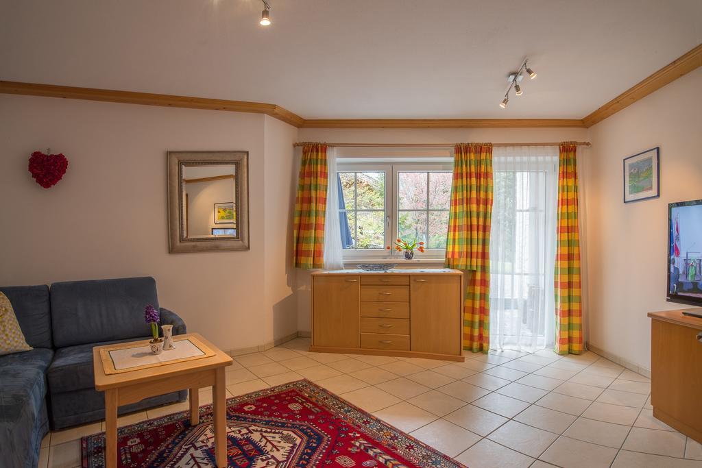 Landhaus Charlotte Am Geigenbuehel -Apartments Seefeld in Tirol Exteriör bild