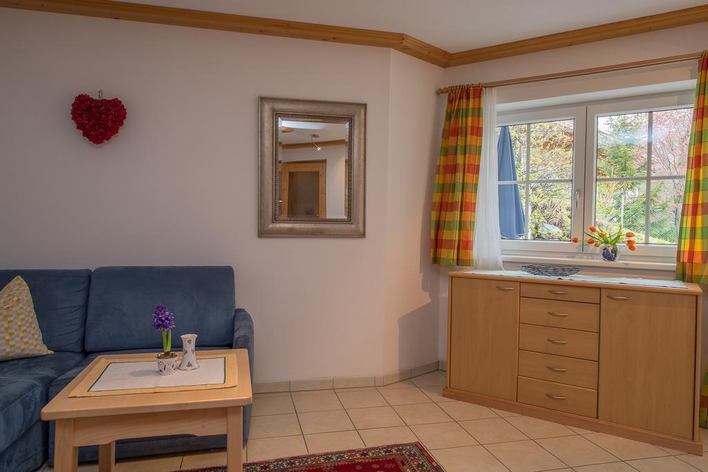 Landhaus Charlotte Am Geigenbuehel -Apartments Seefeld in Tirol Exteriör bild
