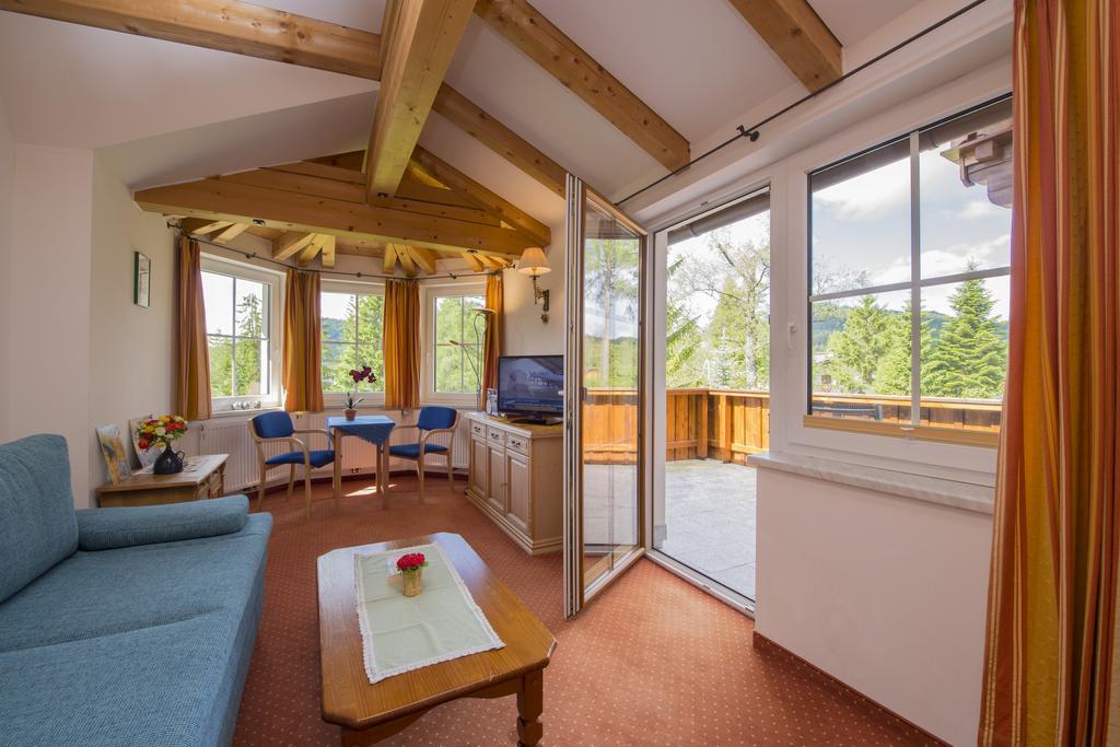Landhaus Charlotte Am Geigenbuehel -Apartments Seefeld in Tirol Exteriör bild
