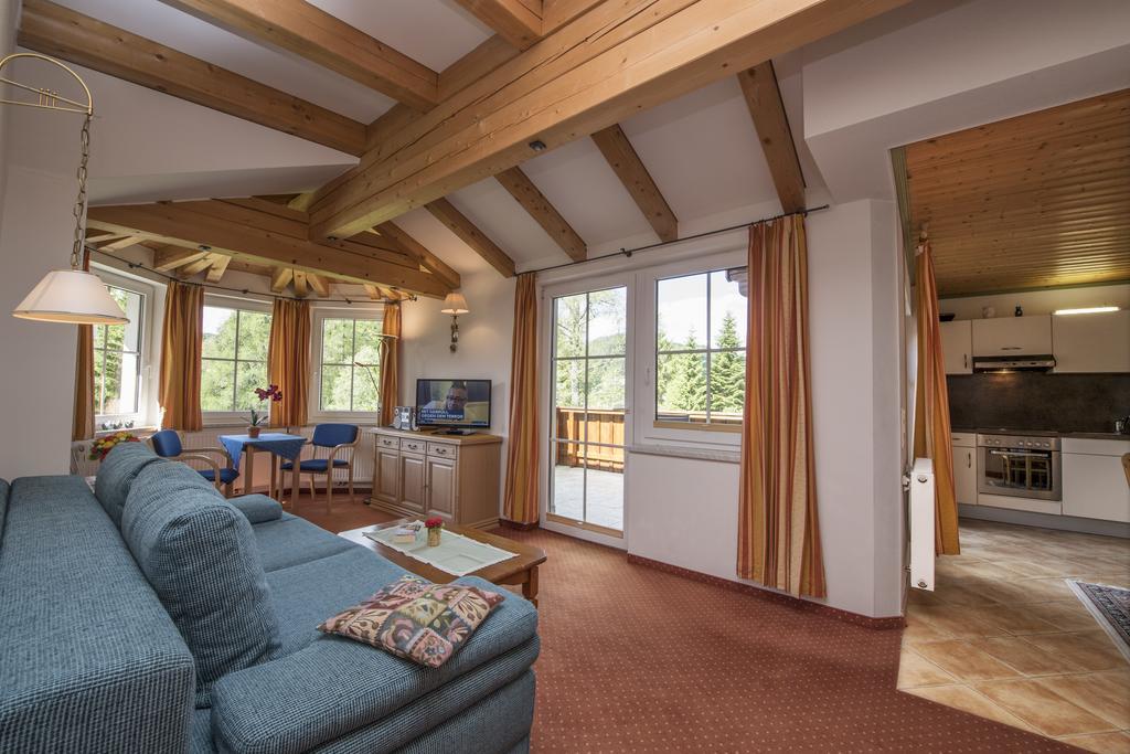 Landhaus Charlotte Am Geigenbuehel -Apartments Seefeld in Tirol Exteriör bild