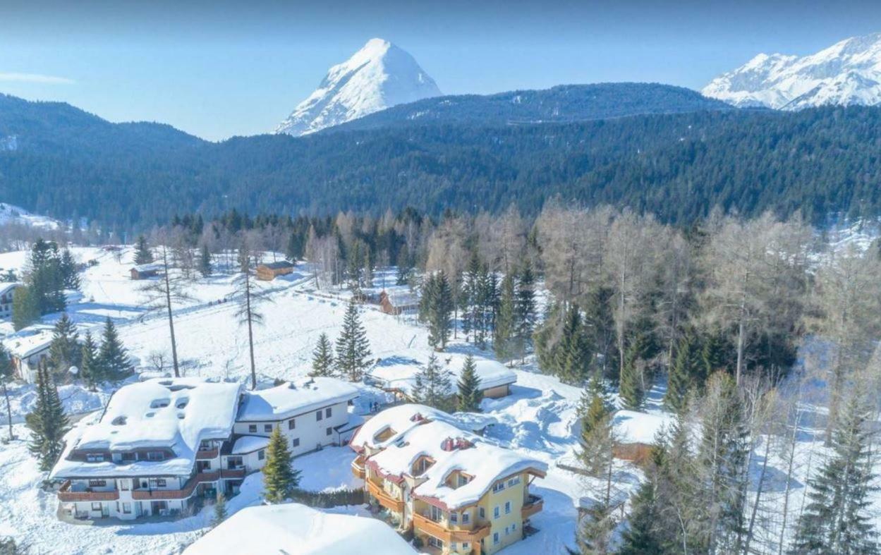 Landhaus Charlotte Am Geigenbuehel -Apartments Seefeld in Tirol Exteriör bild